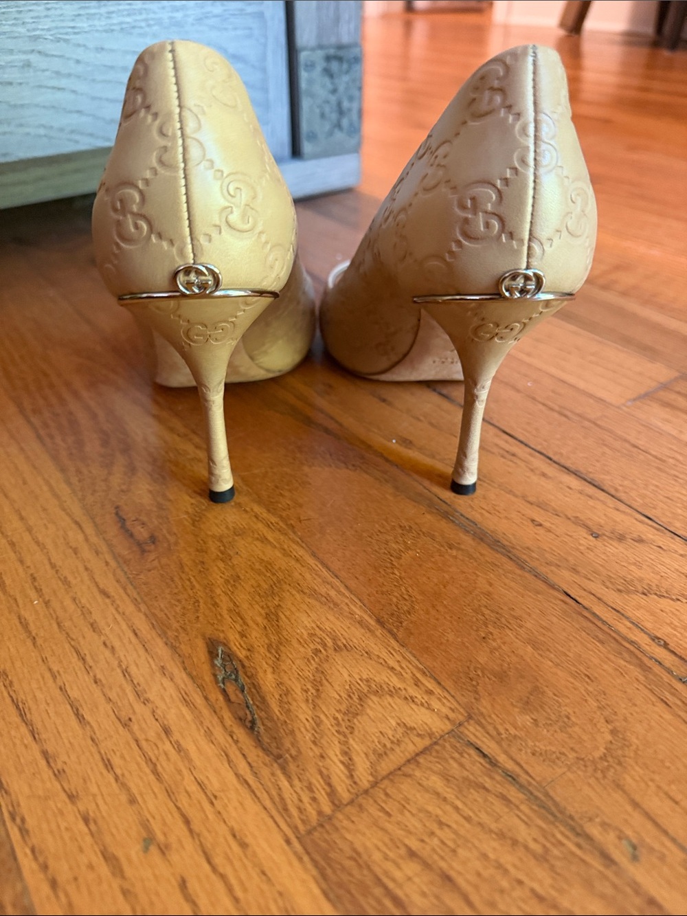 Gucci Caramel Leather peep toe heels size 37 - Picture 4 of 7